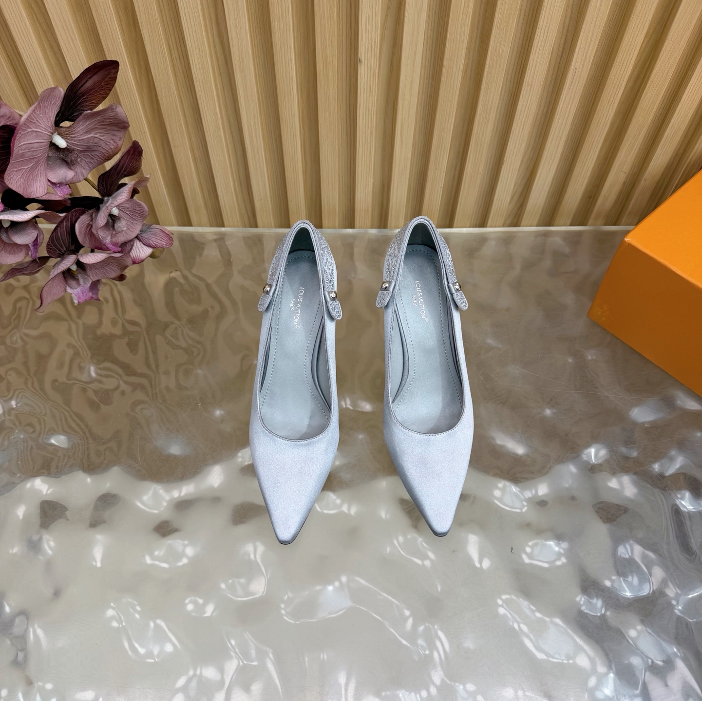 Women's high heels